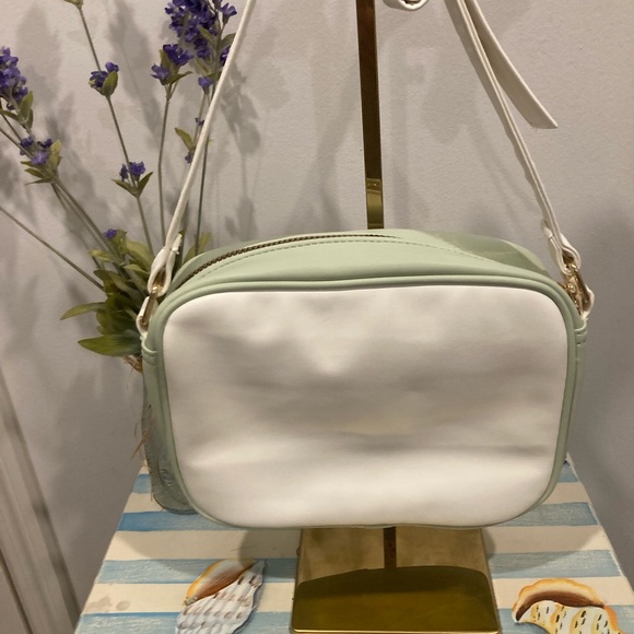 Winnie the Pooh Bag - Picture 2 of 2